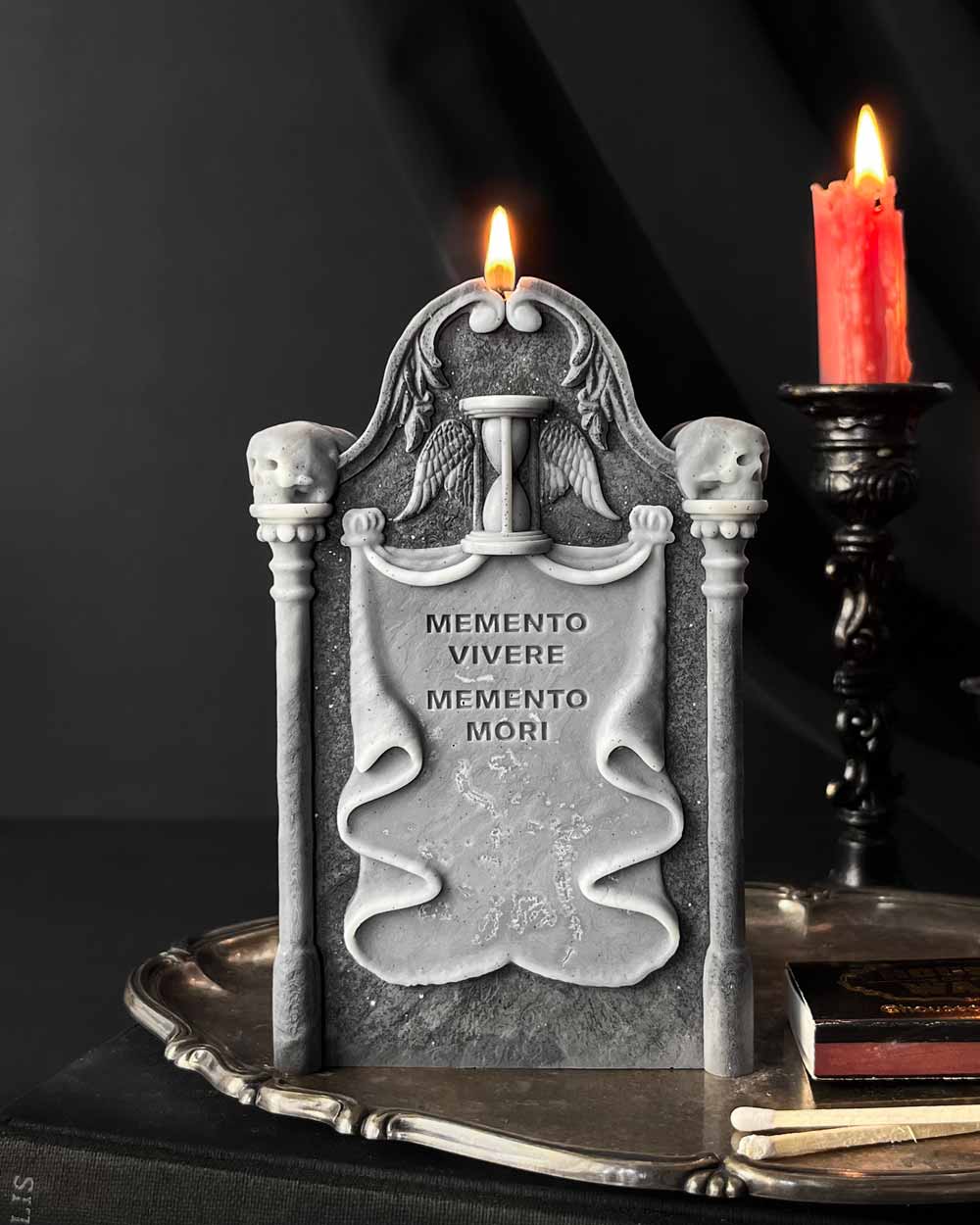 Memento Mori Candle