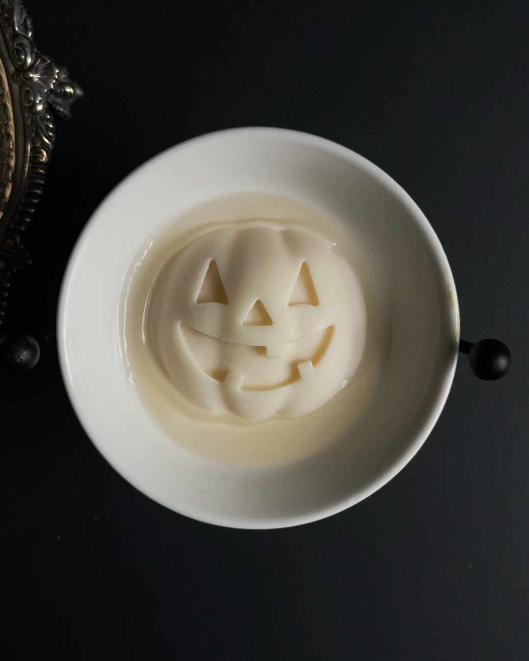 Brille dans le noir ! Cire fondante à la Citrouille ~ Cidre de pomme et épices (Witching Hour)
