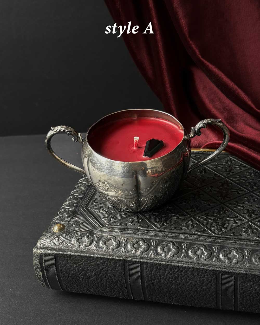 Cauldron Candle ~ Red Wax with Coffin
