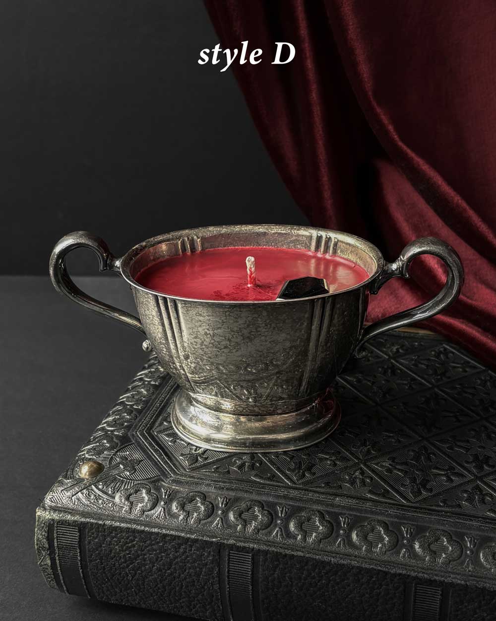 Cauldron Candle ~ Red Wax with Coffin