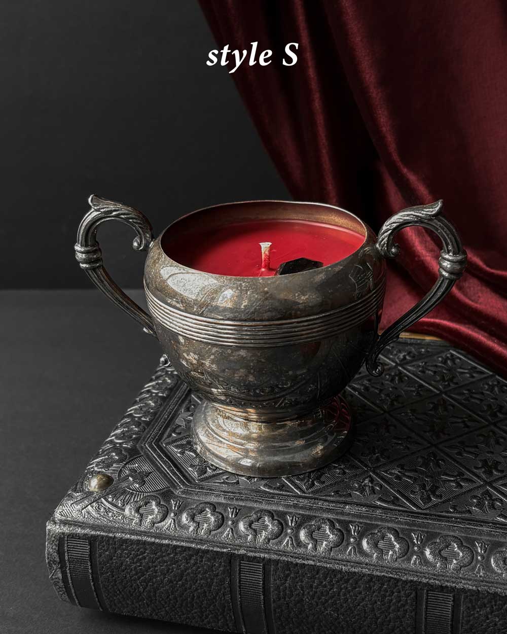 Cauldron Candle ~ Red Wax with Coffin