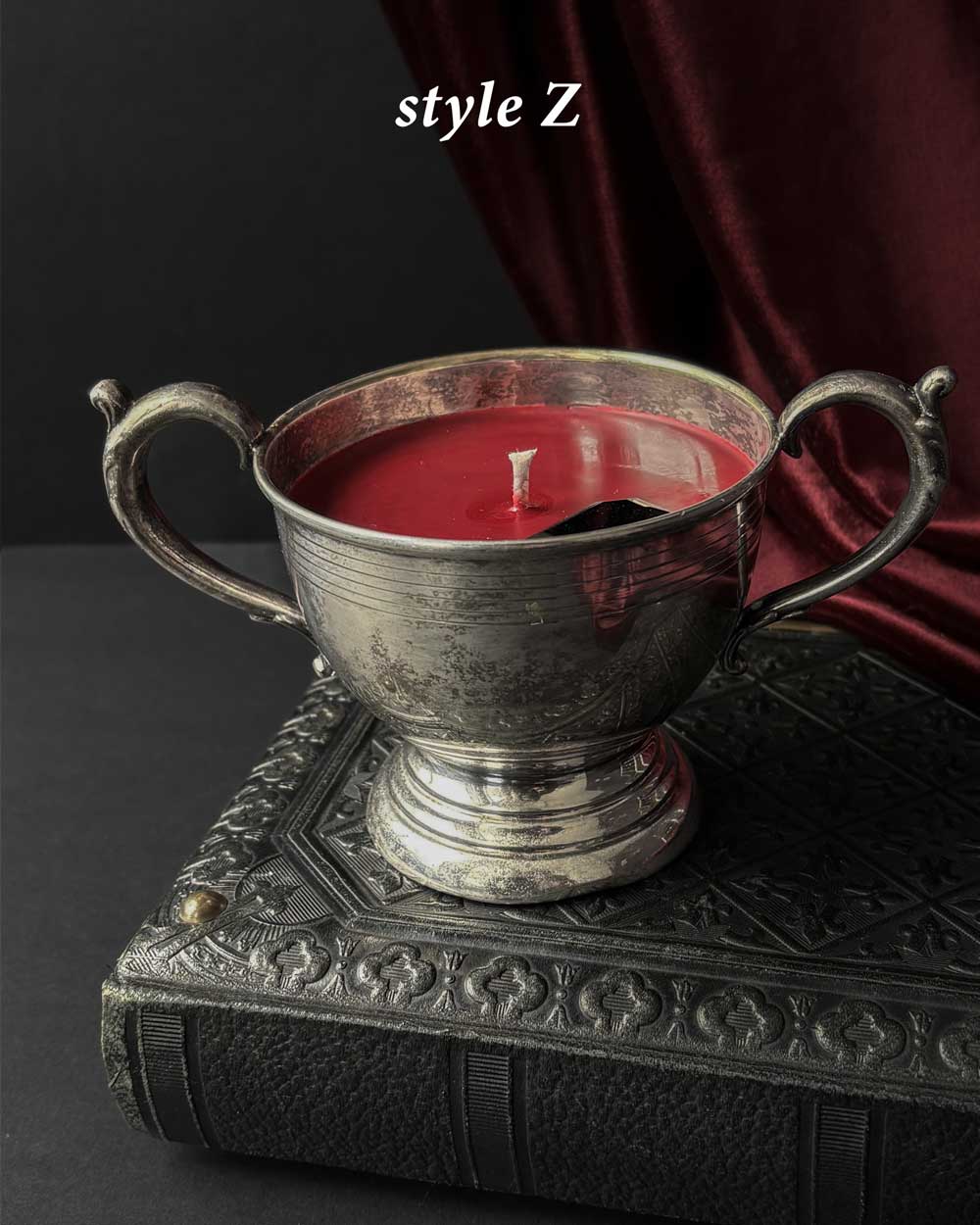 Cauldron Candle ~ Red Wax with Coffin