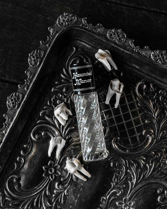 Haunted Manor ~ Perfume Oil (Soft woods & Vanilla)