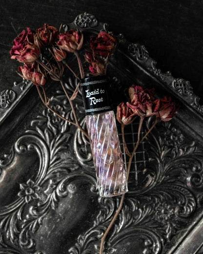 Laid to Rest ~ Huile de Parfum (Rose et Encens)