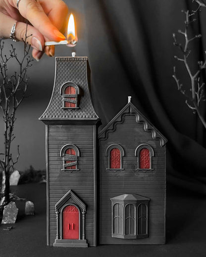 Haunted Manor Candle