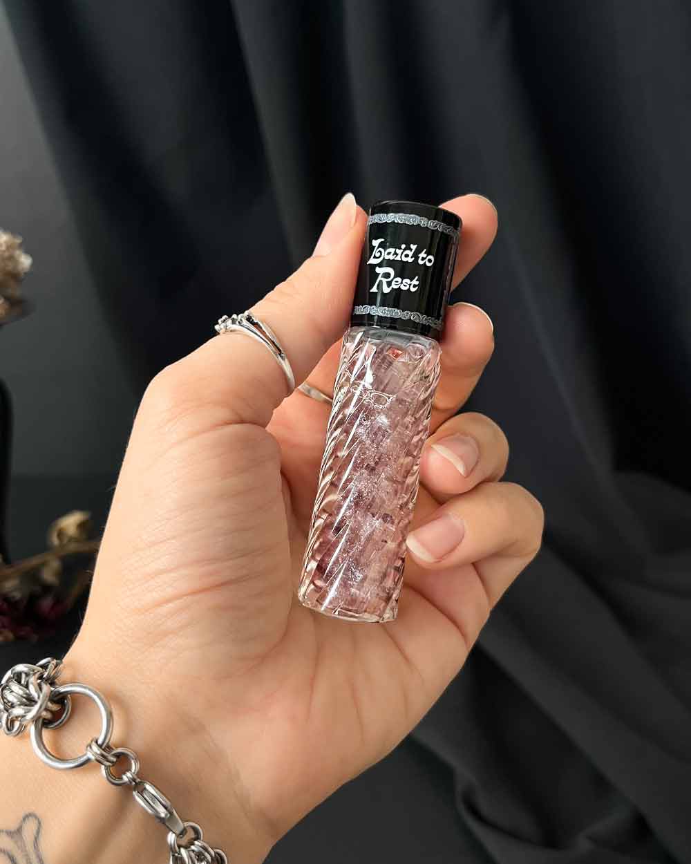 Laid to Rest ~ Huile de Parfum (Rose et Encens)