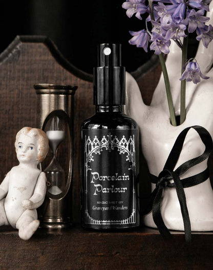 Porcelain Parlour ~ Parfum (Sauge et Palo Santo)