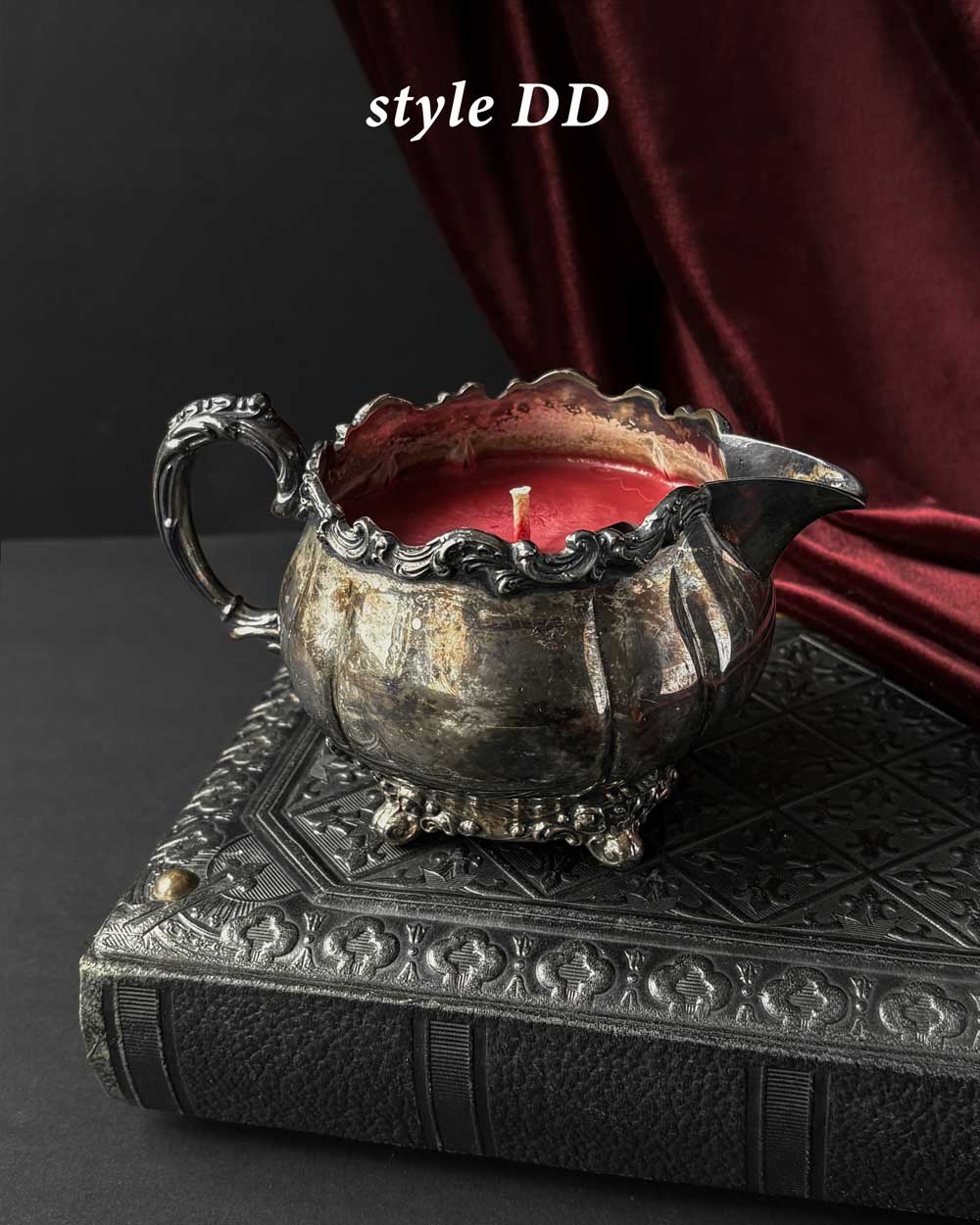 Cauldron Candle ~ Red Wax with Coffin
