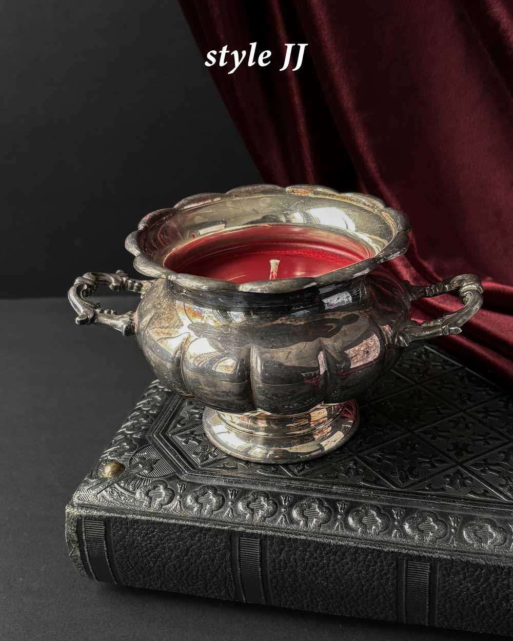 Cauldron Candle ~ Red Wax with Coffin