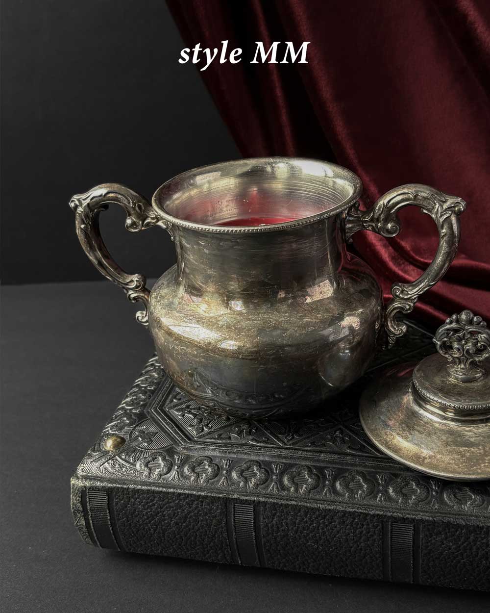 Cauldron Candle ~ Red Wax with Coffin