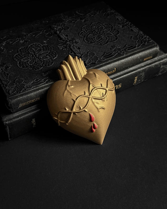 Bleeding Heart Wall Decor ~ Antique Gold